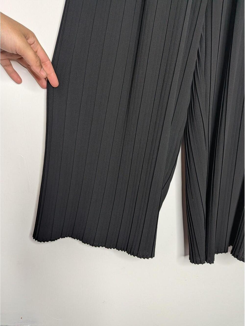 Missguided Pants Womens 4 Black Pleated Wide Leg Crepe Elastic Waist Drawstring - Picture 3 of 5